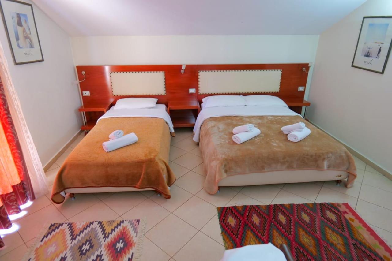 Hotel Veli Саранде Екстериор снимка