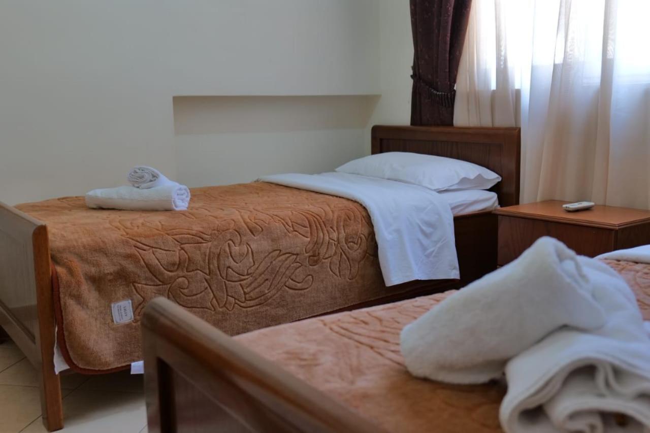 Hotel Veli Саранде Екстериор снимка