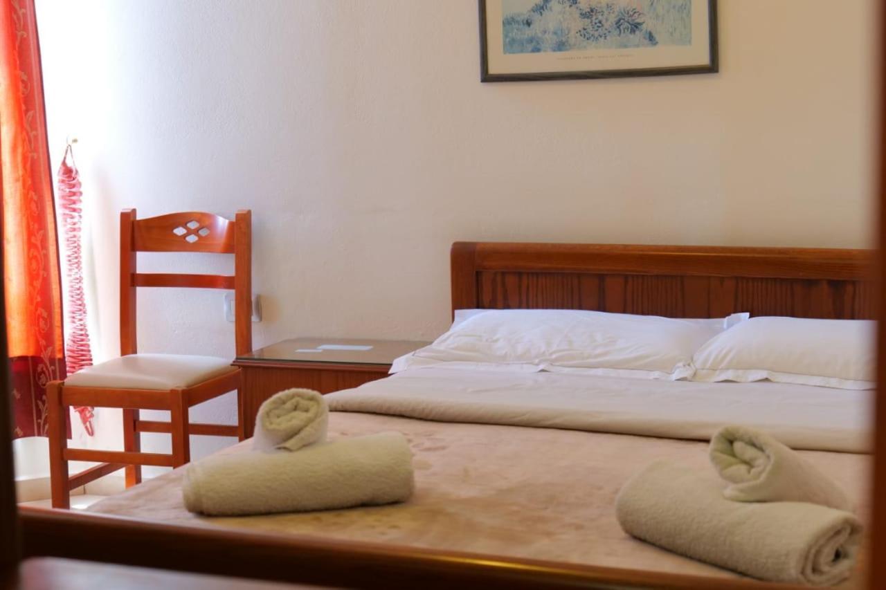 Hotel Veli Саранде Екстериор снимка