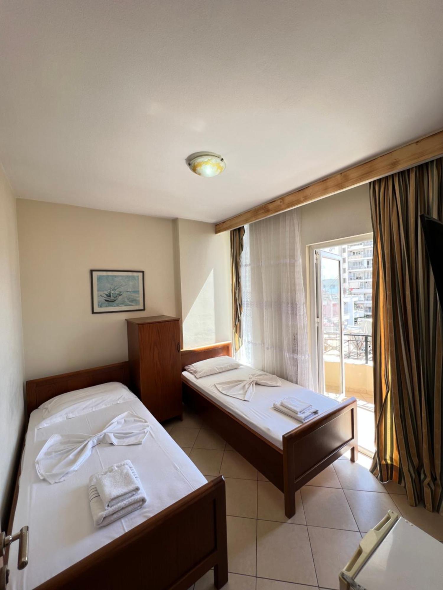 Hotel Veli Саранде Екстериор снимка