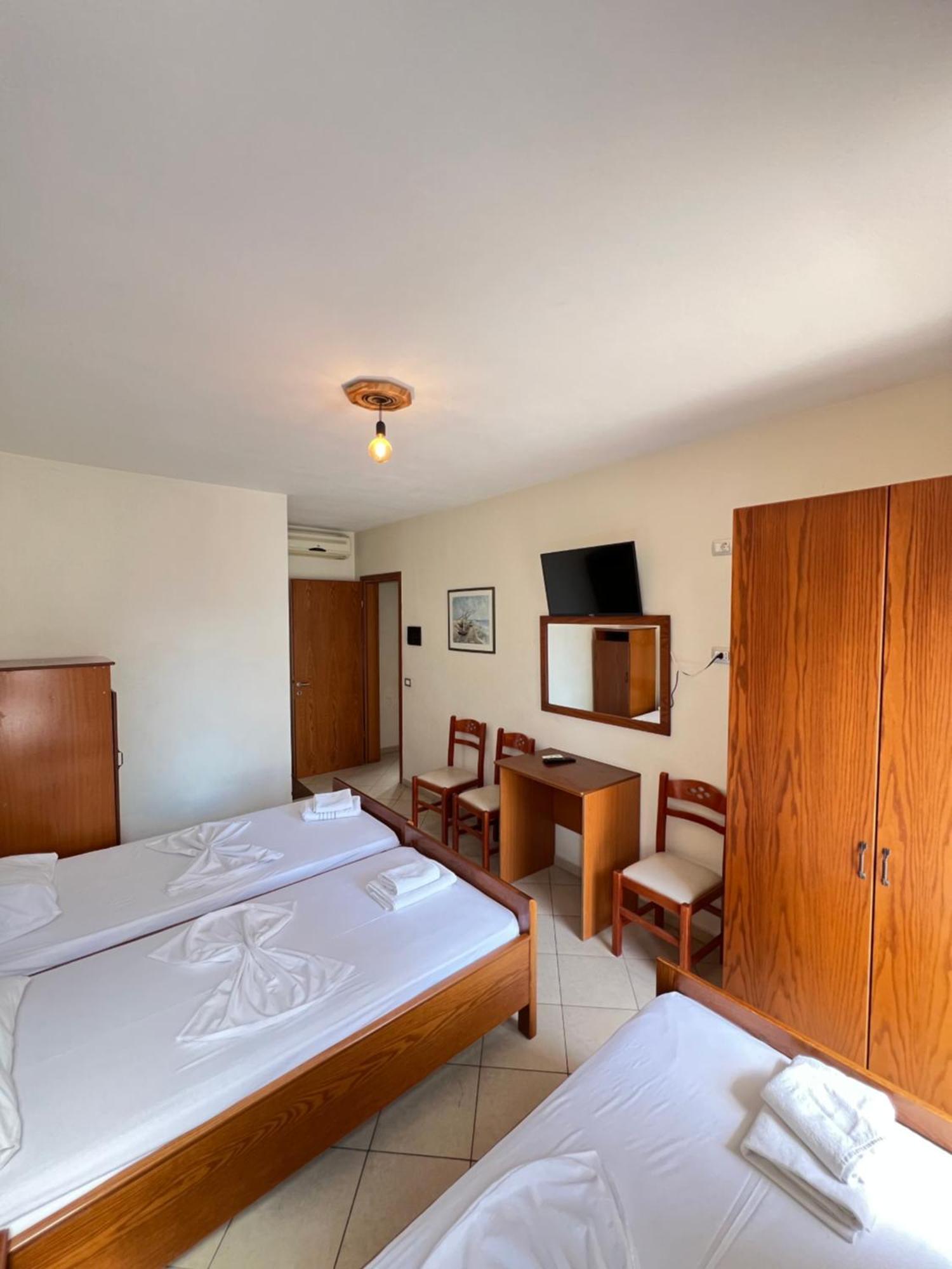 Hotel Veli Саранде Екстериор снимка
