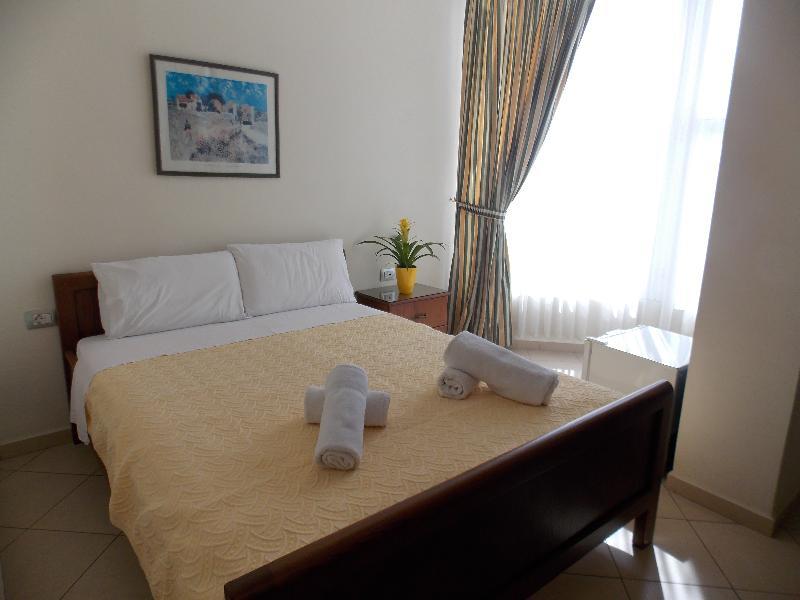 Hotel Veli Саранде Екстериор снимка