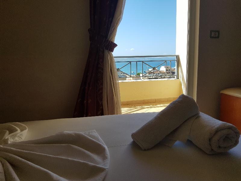 Hotel Veli Саранде Екстериор снимка