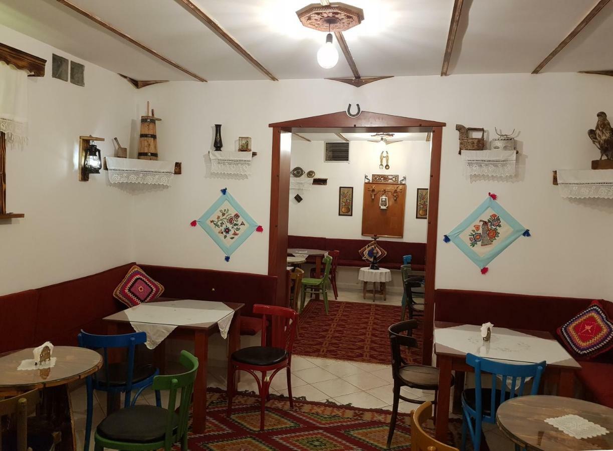 Hotel Veli Саранде Екстериор снимка